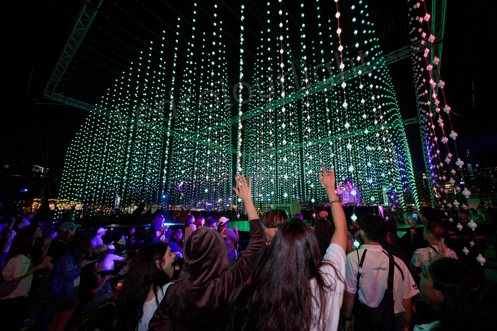 led light ball